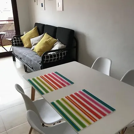 Grande Familias Con Piscina Apartment