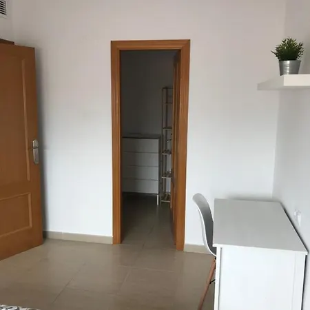 Grande Familias Con Piscina Apartment
